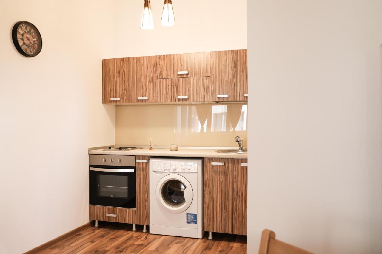 Ultracentral Apartament With Balcony - Old Town Bucharest Exterior photo